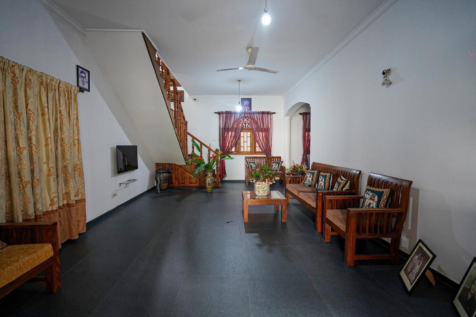 4Ty Two Homestay Galle Extérieur photo