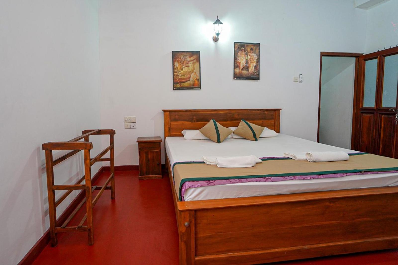 4Ty Two Homestay Galle Extérieur photo