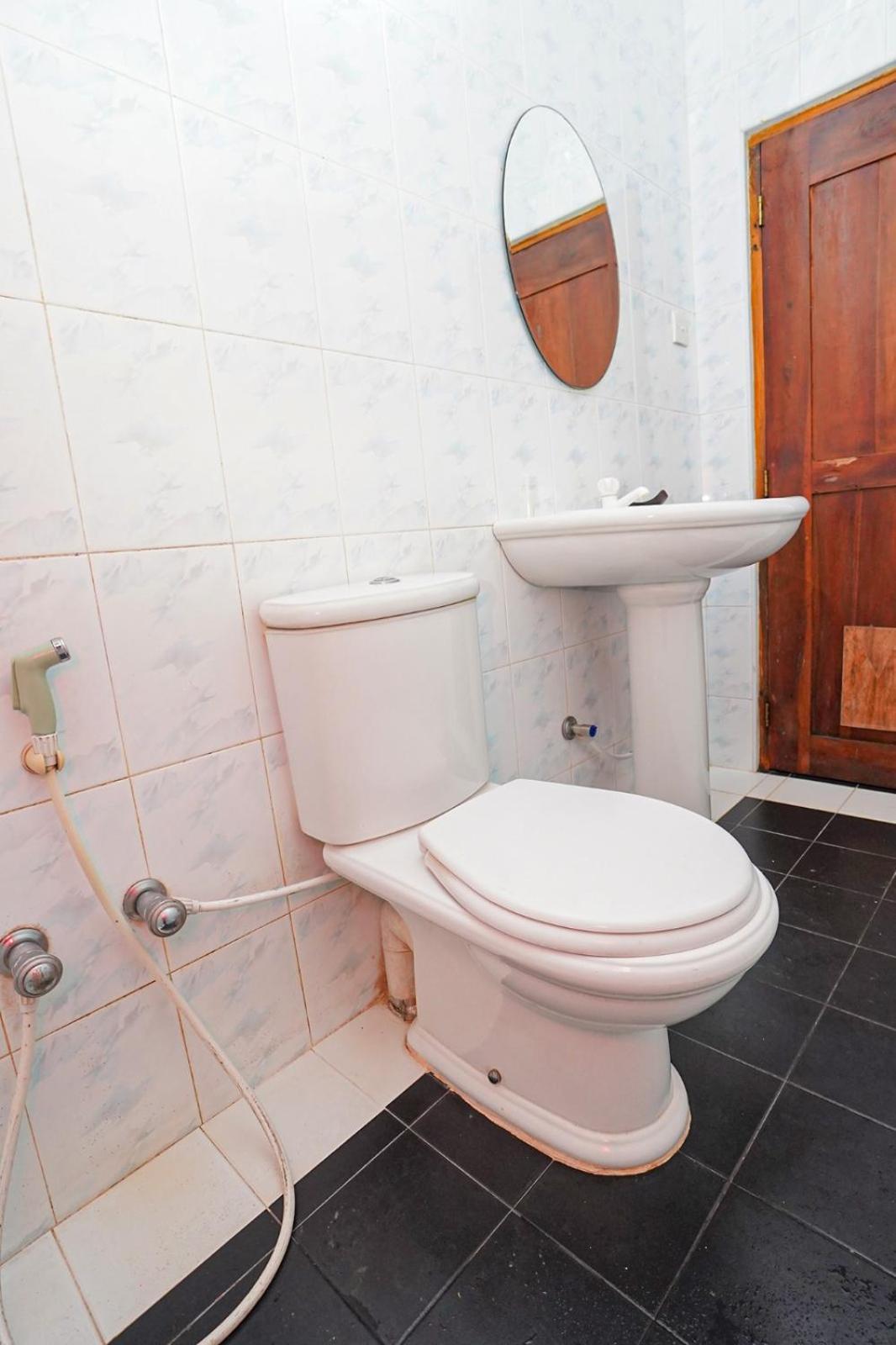 4Ty Two Homestay Galle Extérieur photo