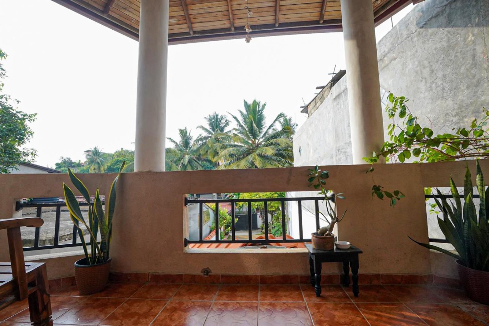 4Ty Two Homestay Galle Extérieur photo