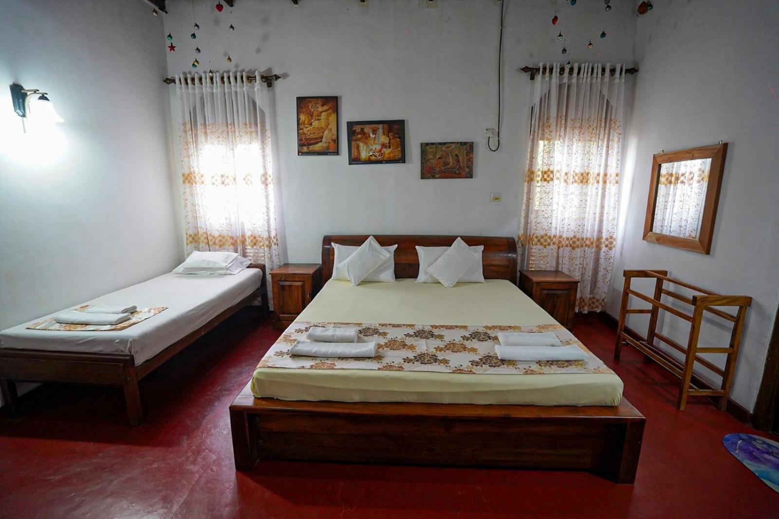 4Ty Two Homestay Galle Extérieur photo