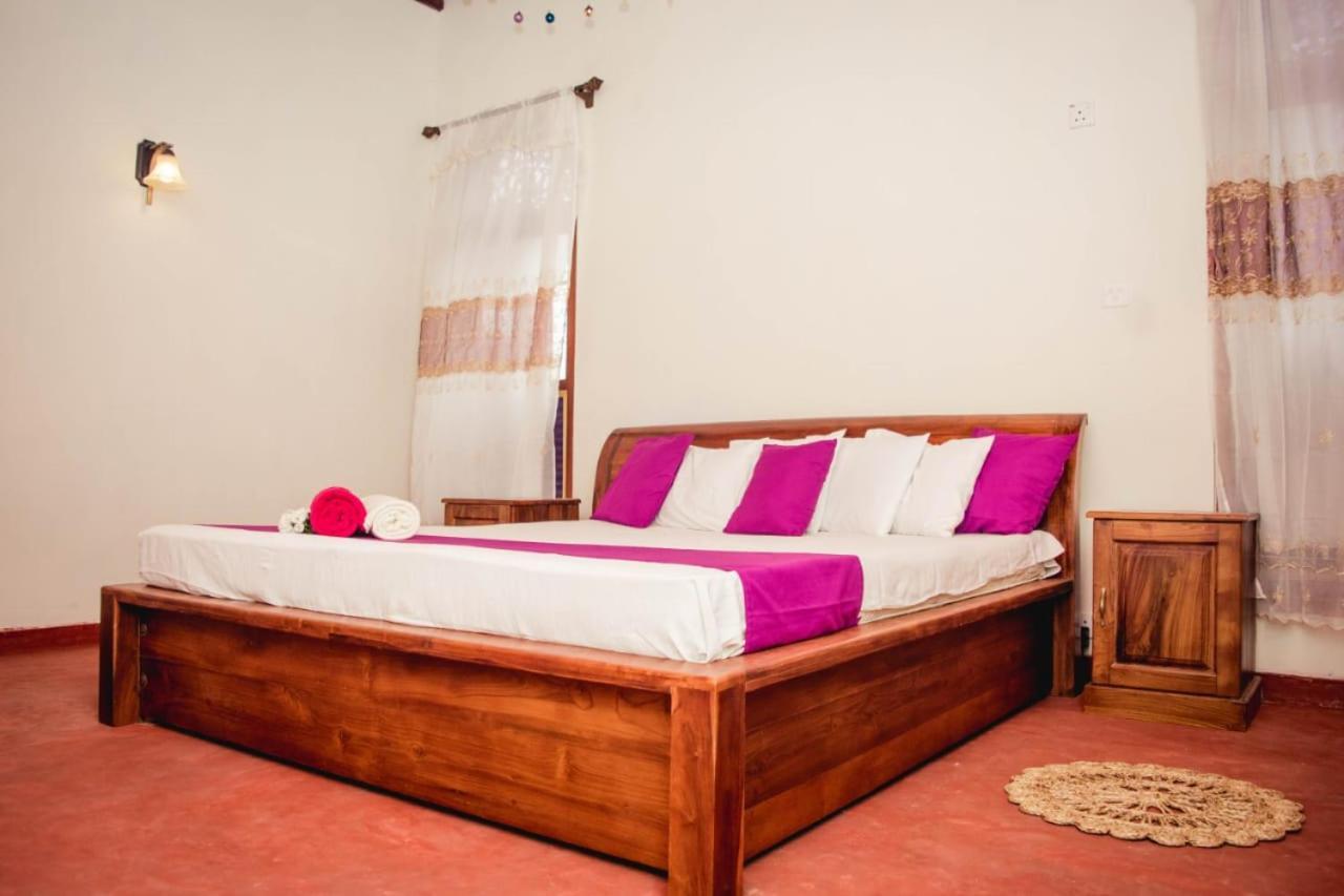 4Ty Two Homestay Galle Extérieur photo