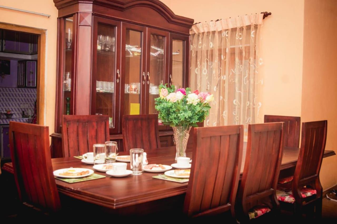 4Ty Two Homestay Galle Extérieur photo